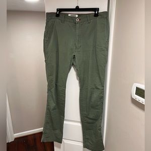 Mountain Khakis Slim Chino 35 x 34 Olive Green
